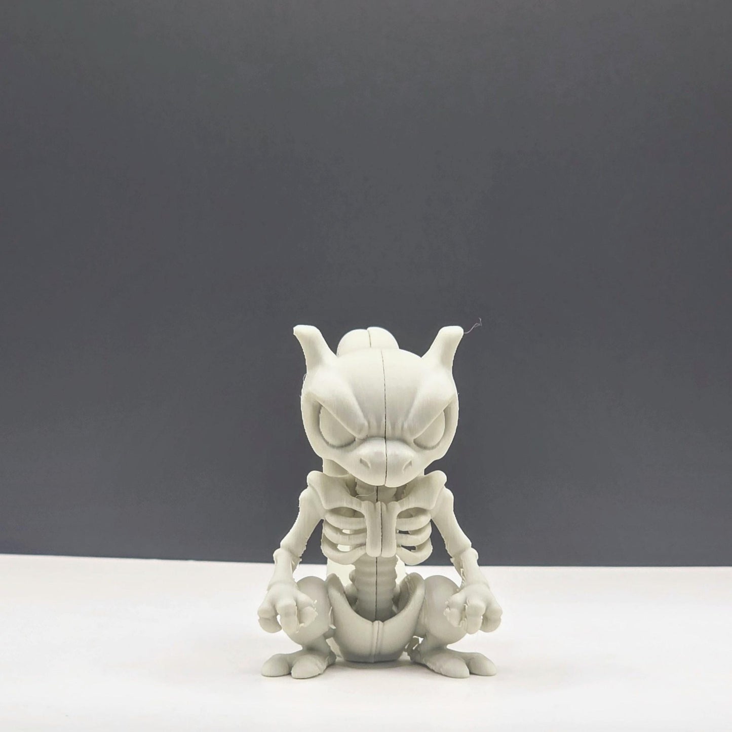 Skeletal Psychic Beast Figure – Bone-Inspired Collectible