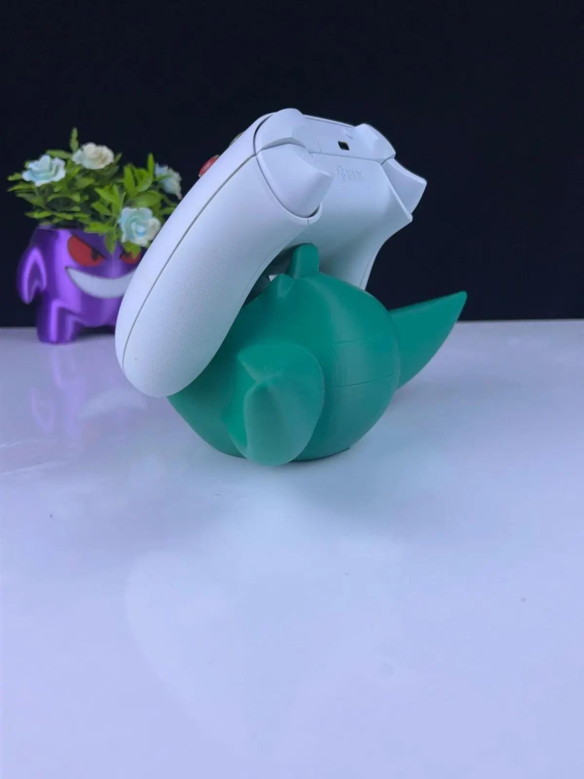 Baby Yoda Remote Holder – Compatible with PS4/PS5 and Xbox Controllers - HypedAnubis3D