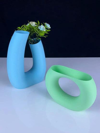 Minimalist Vase – Modern Art for Your Space