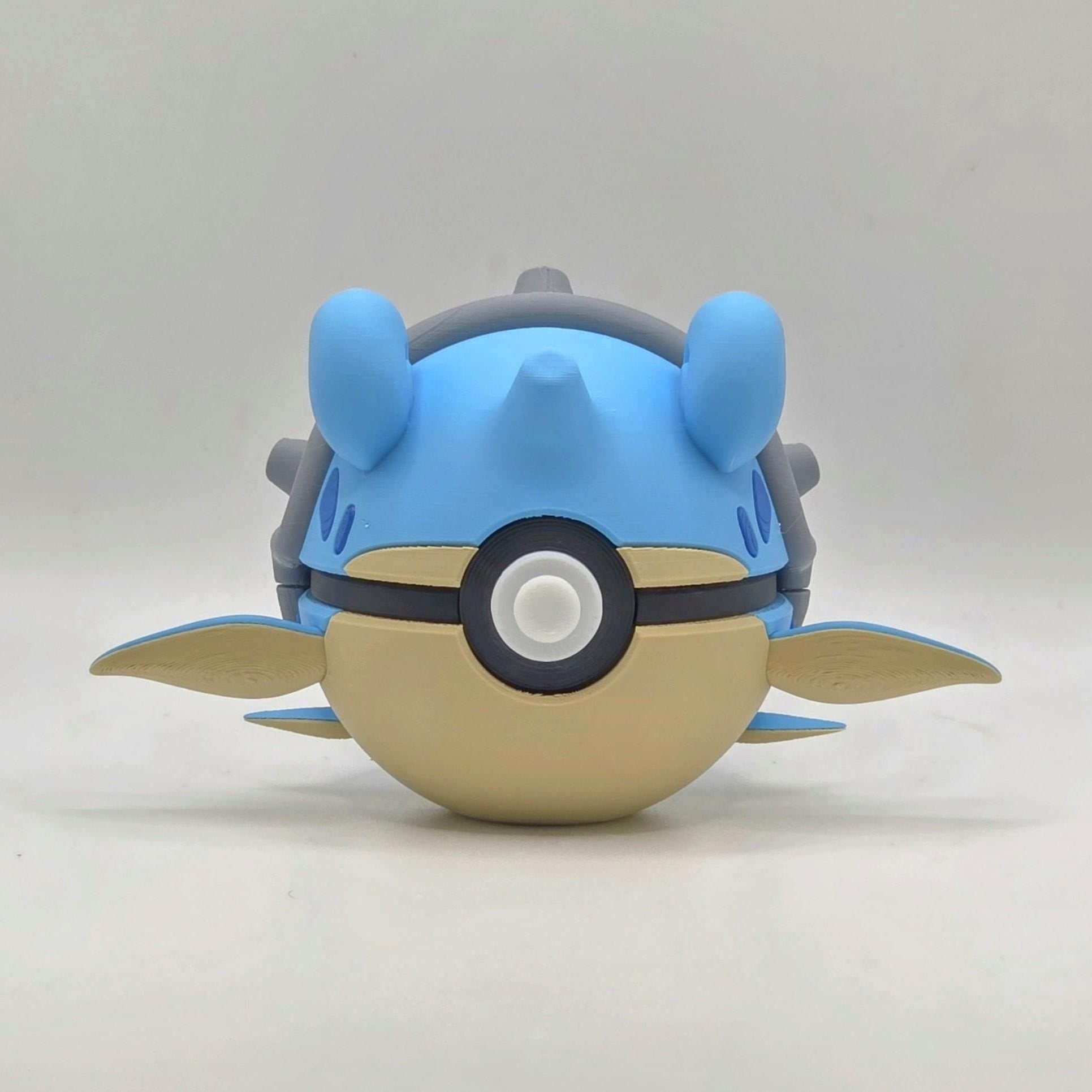 Aqua Voyager Collector Ball – Fan Fusion Design