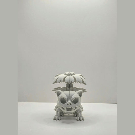 Skeletal Jungle Beast-Inspired Figure – Bone-Style Collectible