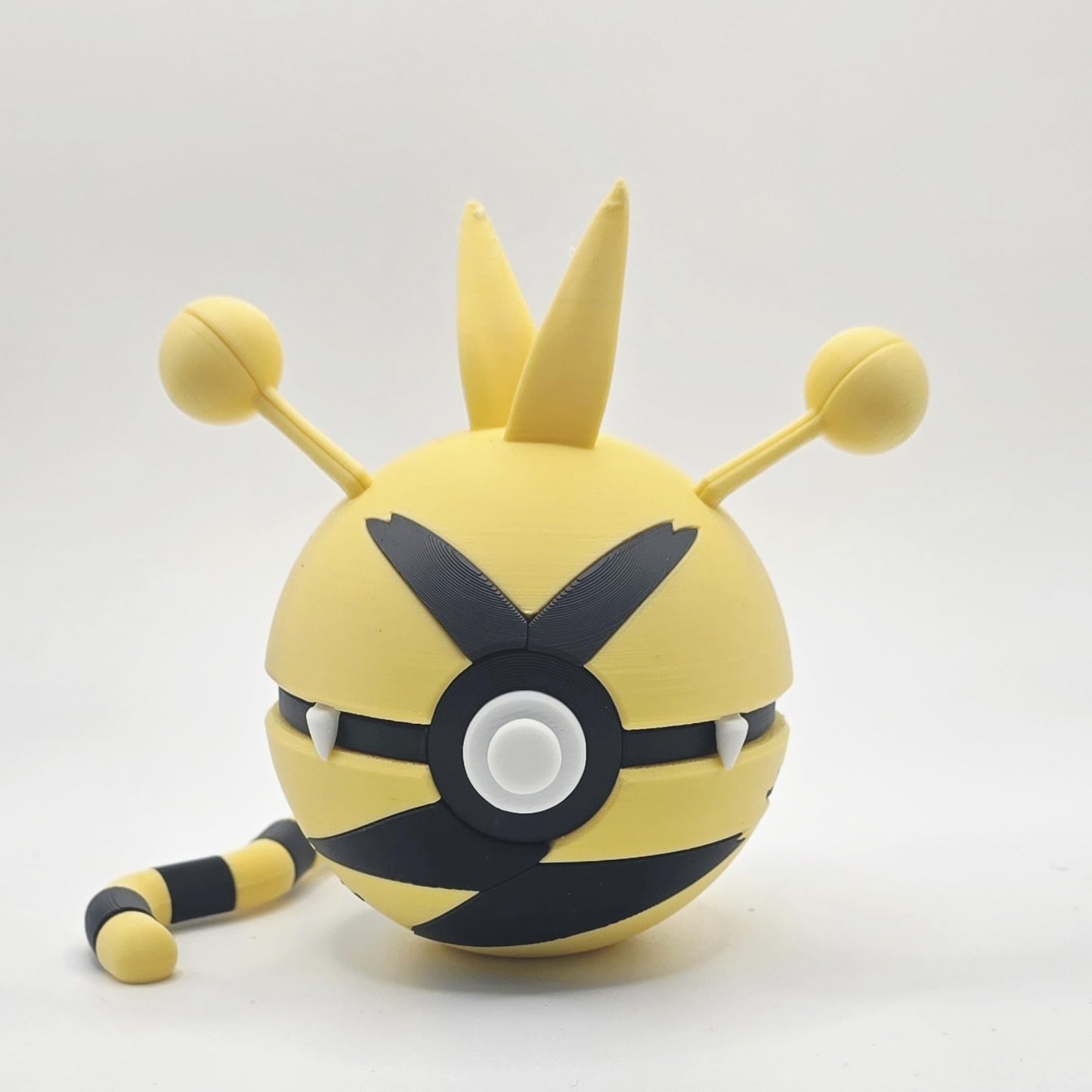 Voltage Striker Creature Ball Display – High-Energy Thunder Brawler Inspired Collector Sphere