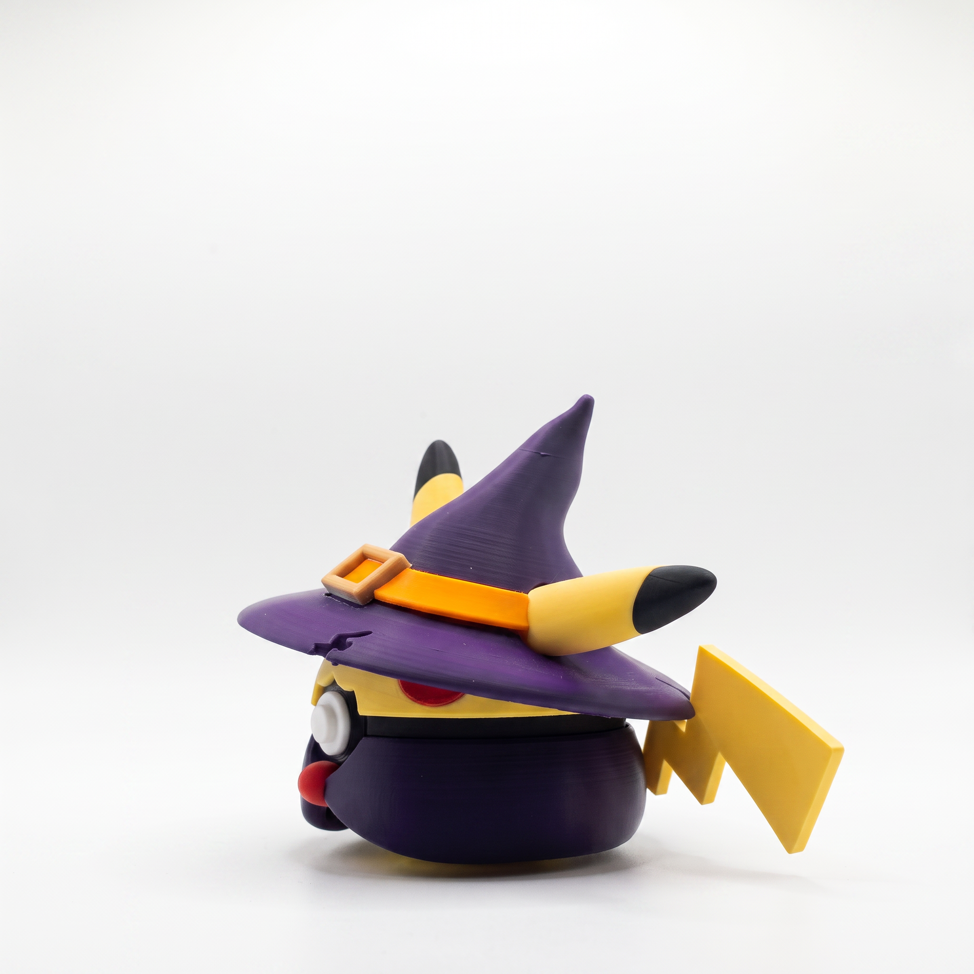 Halloween witch electric mouse creature ball collector figure detail view