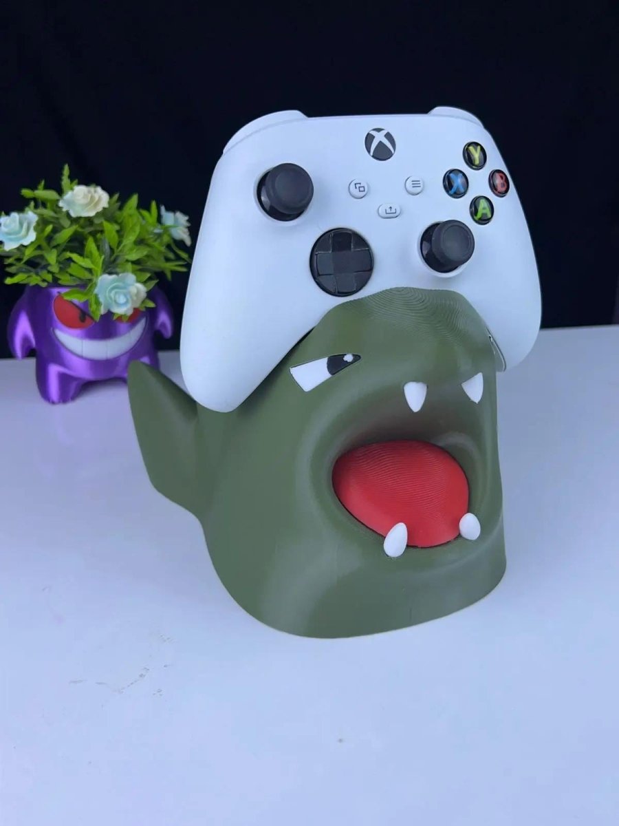 Tyranitar - Themed PS5 & Xbox Remote Holder – 3D Printed Gaming Accessory - HypedAnubis3D